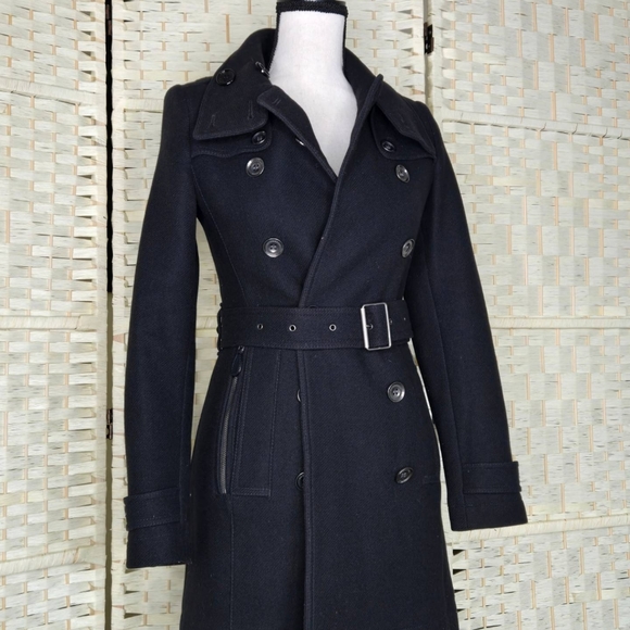 Burberry Brit black wool & cashmere coat size US 2 EXCELLENT condition! - Picture 3 of 12